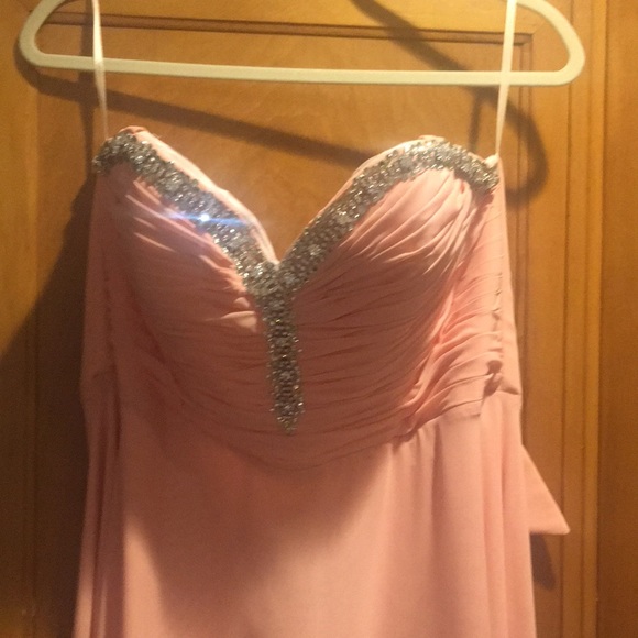Dresses & Skirts - Never worn peach/pink bridesmaid dress